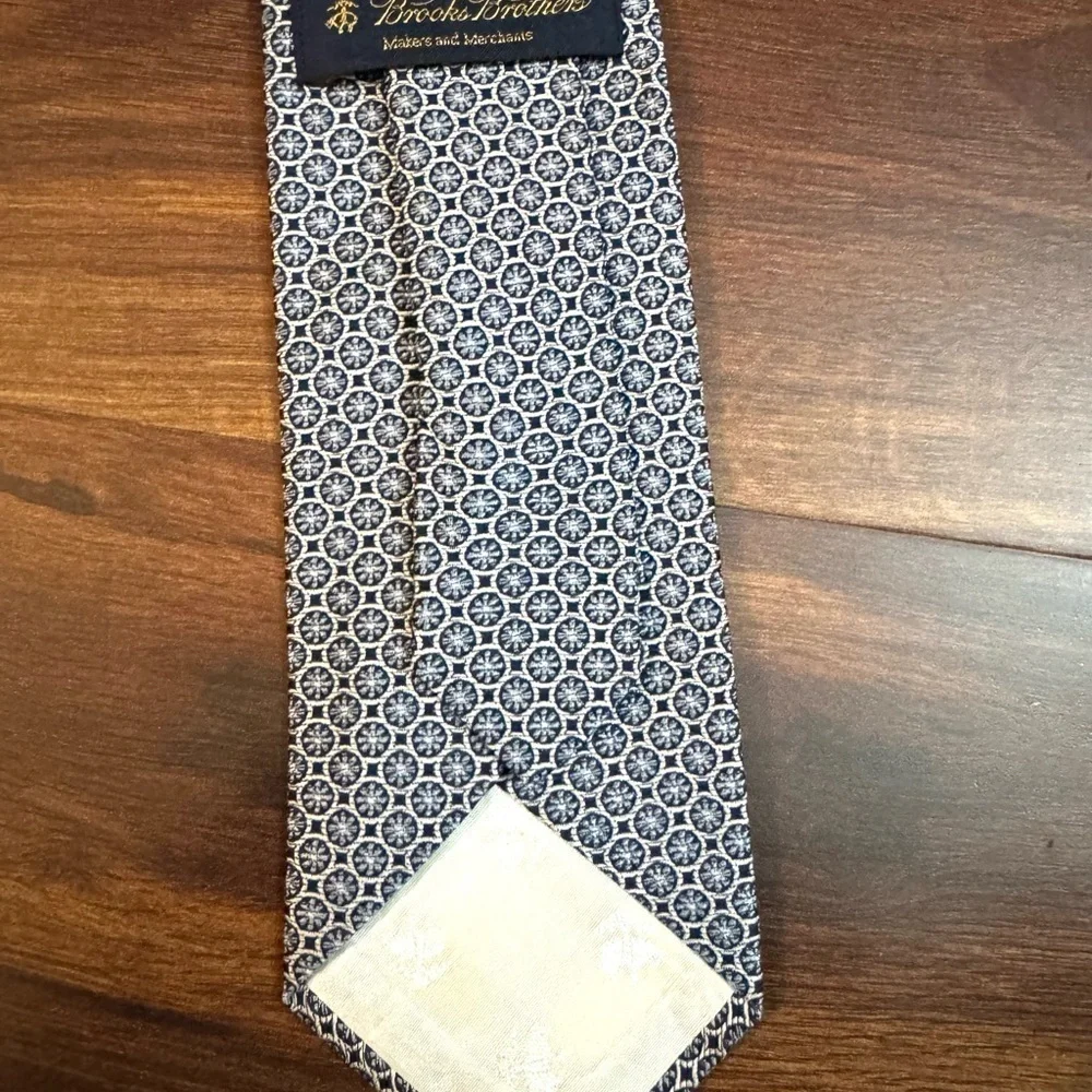 BROOKS BROTHERS Makers and Merchants Blue Silk Geometric Tie